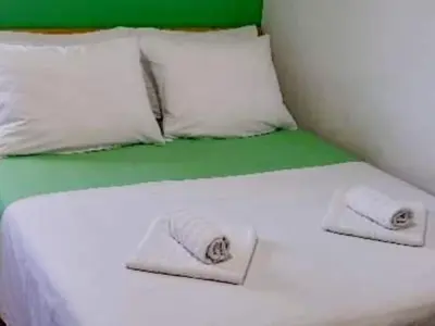 Krevet ili kreveti u jedinici u objektu Apartments Mateo - One Bedroom Apartment - Green