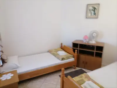 Krevet ili kreveti u jedinici u objektu Apartments Libertas - Studio with Balcony and Sea View - 3