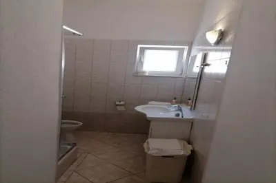 Kupaonica u objektu Apartments Libertas - Two bedroom apartment with Balcony and Sea View - 6