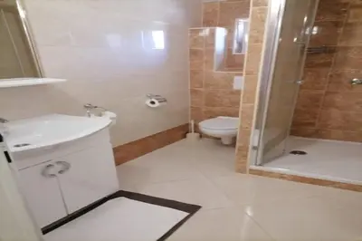 Kupaonica u objektu Apartments Libertas - One Bedroom Apartment with Terrace and Sea View- 3a