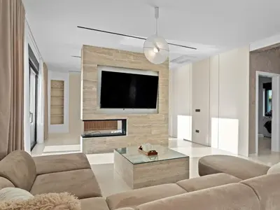 TV i/ili zabavni centar u objektu Villa Freedom - Five Bedroom House with Balcony