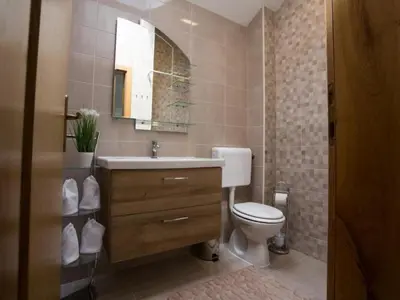 Kupaonica u objektu Apartments Stone House Murter - Two Bedroom Apartment with Terrace