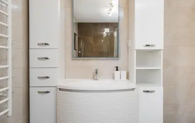 Kupaonica u objektu 3 Bedroom Amazing Home In Tribunj