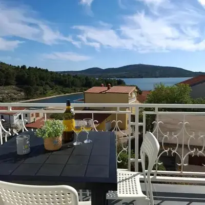 Apartmani Jambriško Pirovac
