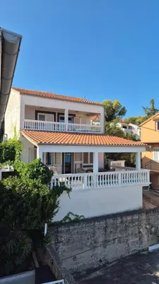 Zgrada u kojoj se nalazi apartman