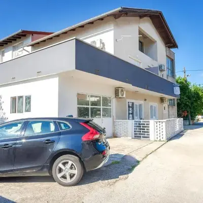 Apartments Darinka