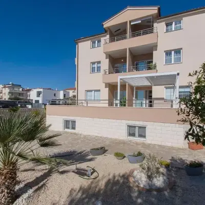 Apartments Milenko