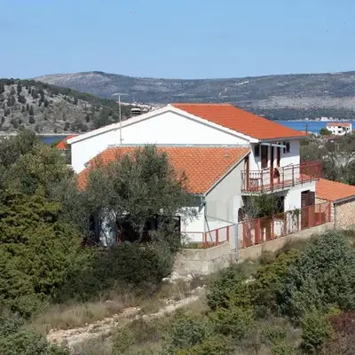 Apartments by the sea Razanj