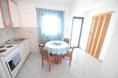 Kuhinja ili čajna kuhinja u objektu Apartments with parking space Vodice - 24938