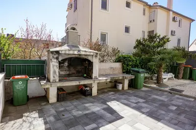 Zgrada u kojoj se nalazi apartman