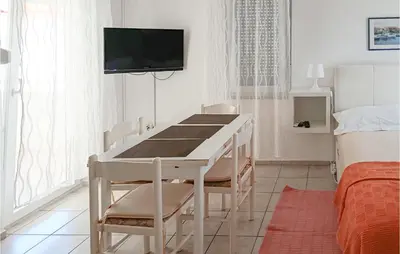 Krevet ili kreveti u jedinici u objektu 1 Bedroom Nice Apartment In Pirovac