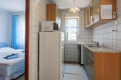 Kuhinja ili čajna kuhinja u objektu Apartments by the sea Rogoznica - 4186