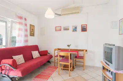 TV i/ili zabavni centar u objektu Apartments by the sea Rogoznica - 4186