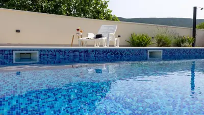 Bazen u objektu Villa Ivan by Villas Guide ili u blizini