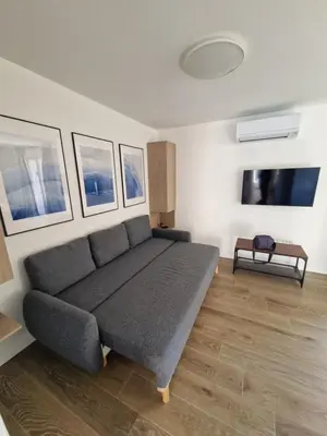 TV i/ili zabavni centar u objektu Apartmani Tribunj Cvitan