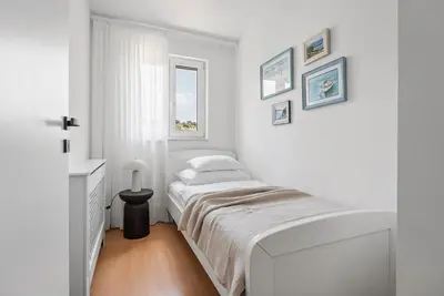 Krevet ili kreveti u jedinici u objektu Seaview Villa Ana – A Luxurious Escape Featuring a Private Pool, 6 Bedrooms, Spa Zone, and Just 450m from the Beach