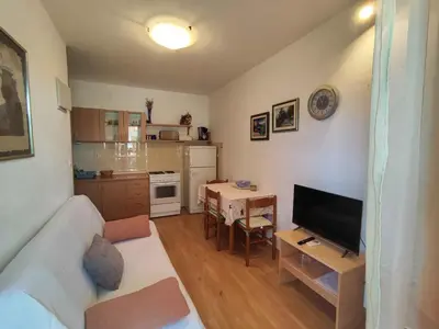 Kuhinja ili čajna kuhinja u objektu Apartment in Zecevo Rogoznicko - Sibenik Riviera 35524