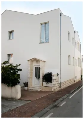 Zgrada u kojoj se nalazi apartman