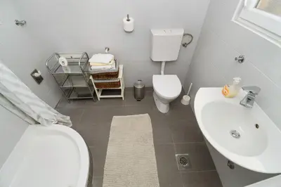 Kupaonica u objektu Apartment Lena city center near beach