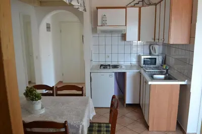 Kuhinja ili čajna kuhinja u objektu Apartments Marija