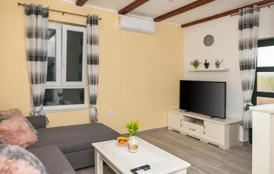 TV i/ili zabavni centar u objektu Amazing Home In Primosten