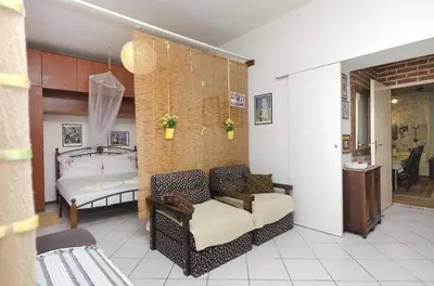 Kuhinja ili čajna kuhinja u objektu Apartment Vintage Dalmatia Stay