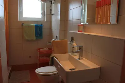 Kupaonica u objektu Charlie Apartments