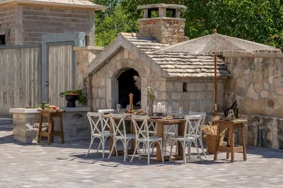 Tlocrt objekta Glass Gym, Tennis, Spa & Pool James Bond Mansion