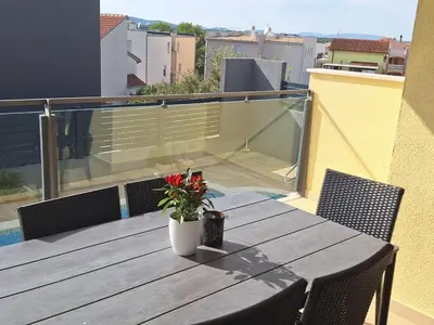 Balkon ili terasa u objektu Two Bedroom Apartment with Balcony and Sea View Roza A1