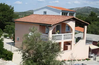 Pogled na planine ili pogled na planine iz apartmana