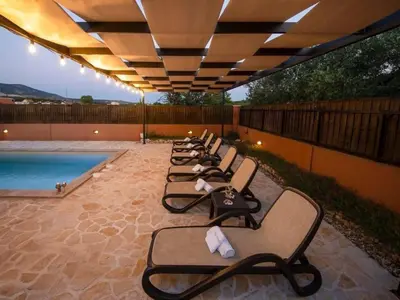 Bazen u objektu Holiday Home Villa Bruna mit privatem Pool by Interhome ili u blizini
