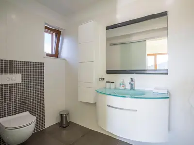 Kupaonica u objektu Holiday Home Charmante und luxuriöse Villa La Casa del capitano by Interhome