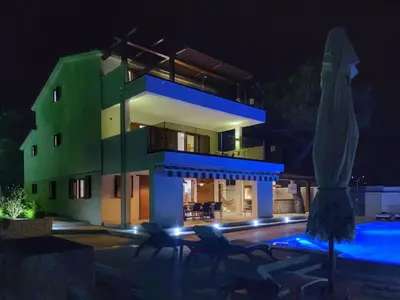 Bazen u objektu Holiday Home Charmante und luxuriöse Villa La Casa del capitano by Interhome ili u blizini