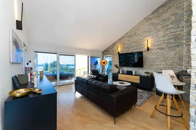 Tlocrt objekta Ferienhaus Solea mit Meerblick in Žaborić, Šibenik
