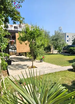 Vrt u objektu Studio Apartment Marijana A3