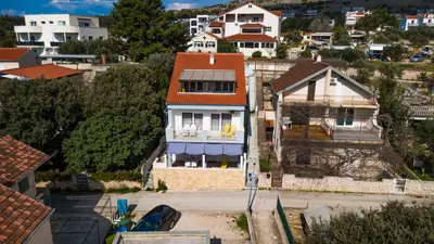 Zgrada u kojoj se nalazi apartman