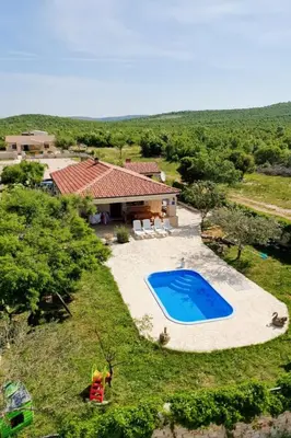 Bazen u objektu Holiday Home Anita 1 mit Pool by Interhome ili u blizini