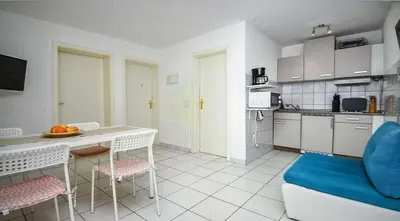 Kuhinja ili čajna kuhinja u objektu Apartments Lucija