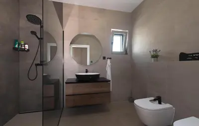 Kupaonica u objektu Pet Friendly Home In Pakovo Selo