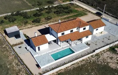 Bazen u objektu Pet Friendly Home In Pakovo Selo ili u blizini