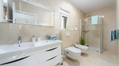 Kupaonica u objektu Villa Shaula 1 by Villas Guide