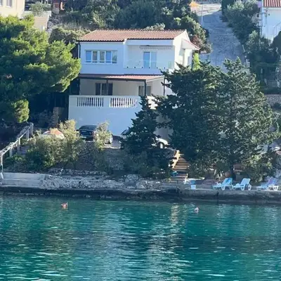 Sunny apartments right by the sea