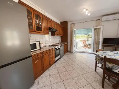 Kuhinja ili čajna kuhinja u objektu Apartments Nediljka - Dolac, Primosten
