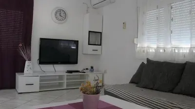 TV i/ili zabavni centar u objektu Holiday home Nadalina by Villas Guide