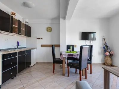 Kuhinja ili čajna kuhinja u objektu Apartment Beach Vibes-5 by Interhome