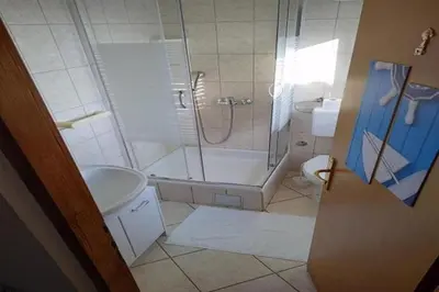 Kupaonica u objektu Apartments Bla a - Duplex Two Bedroom Apartment