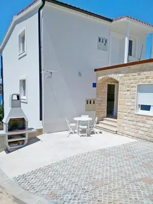Zgrada u kojoj se nalazi apartman