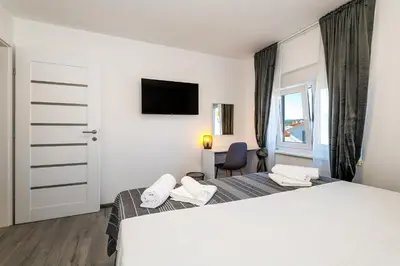 Krevet ili kreveti u jedinici u objektu Apartment Sunny Sky No 3- Pool & Parking - Vodice