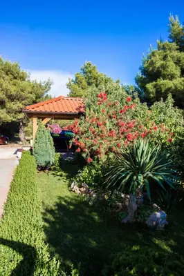 Vrt u objektu Apartment Apartmani Vesna Grebaštica by Interhome