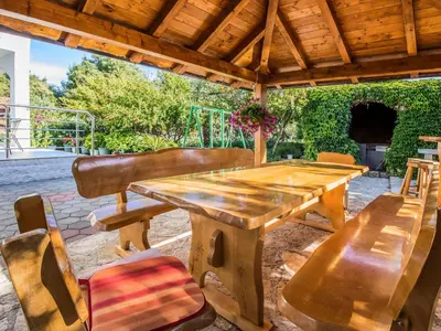 Večernja zabava u objektu Apartment Apartmani Vesna Grebaštica by Interhome